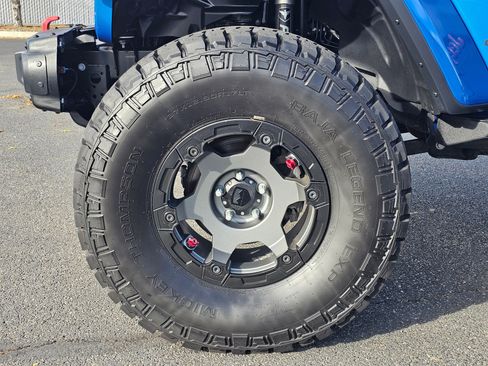 Used 2020 Jeep Gladiator Rubicon image 8