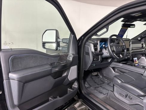 Certified 2025 Ford F350 Platinum image 12