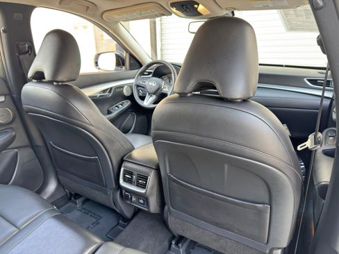 Used 2019 INFINITI QX50 Essential w/ Premium Heat Package FWD image 40