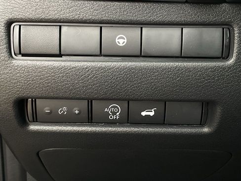New 2026 Nissan Rogue SV AWD/4WD image 25