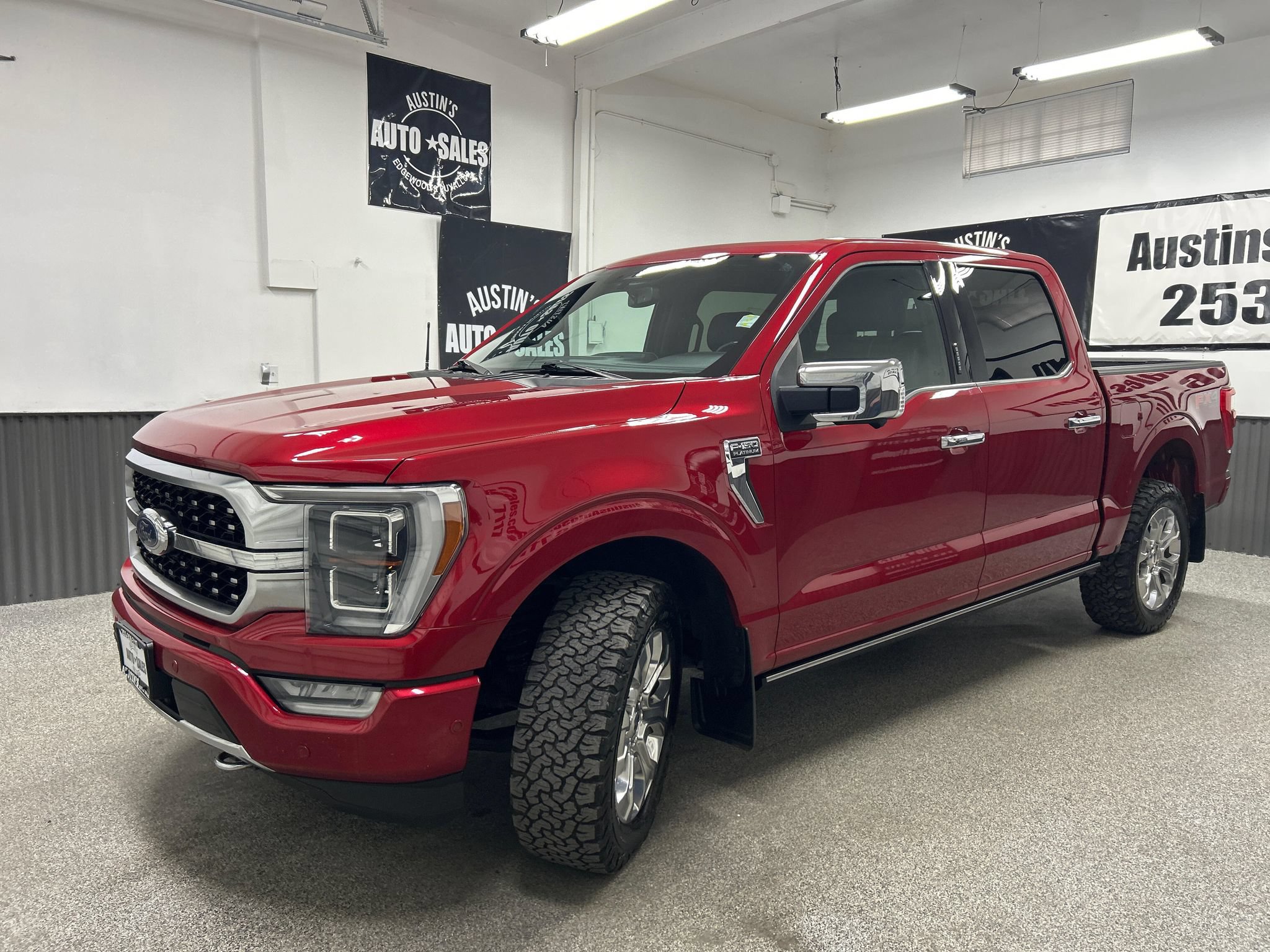 Used 2021 Ford F150 Platinum w/ Equipment Group 701A High AWD/4WD image 3
