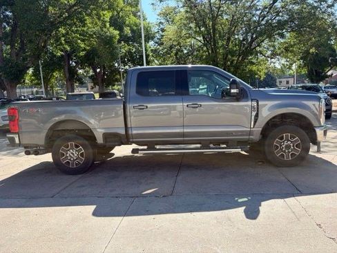 Used 2025 Ford F250 Lariat AWD/4WD image 4