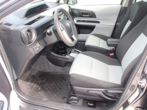 Used 2012 Toyota Prius C Two FWD image 11