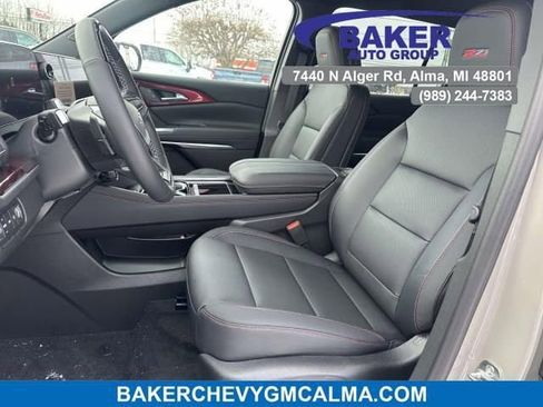 New 2026 Chevrolet Traverse Z71 w/ Enhanced Driving Package AWD/4WD image 5