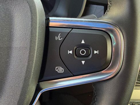 Certified 2023 Volvo C40 P8 Recharge Ultimate w/ Protection Package Premier AWD/4WD image 20
