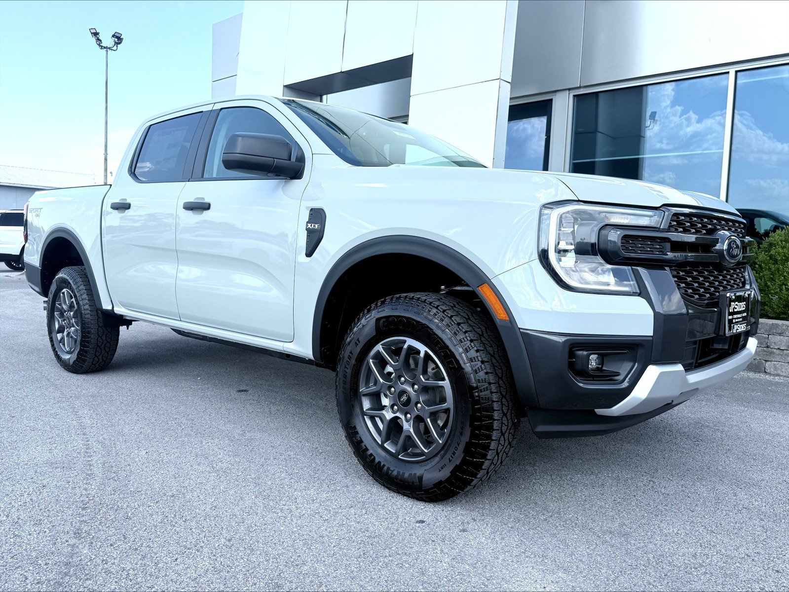 New 2026 Ford Ranger XLT w/ Equipment Group 301A High AWD/4WD image 4