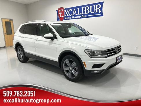 Used 2020 Volkswagen Tiguan SEL w/ 3rd Row Seat Package AWD/4WD image 1
