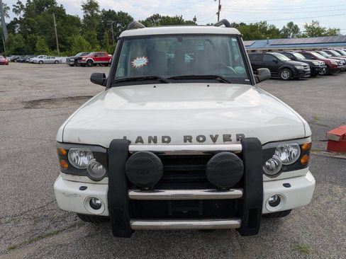 Used 2004 Land Rover Discovery HSE image 2
