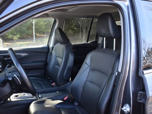 Used 2023 Honda Ridgeline RTL-E image 3