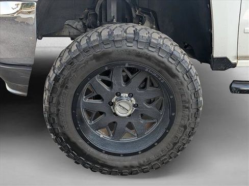 Used 2019 Chevrolet Silverado 1500 LT AWD/4WD image 28