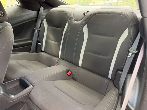 Used 2018 Chevrolet Camaro LT image 14