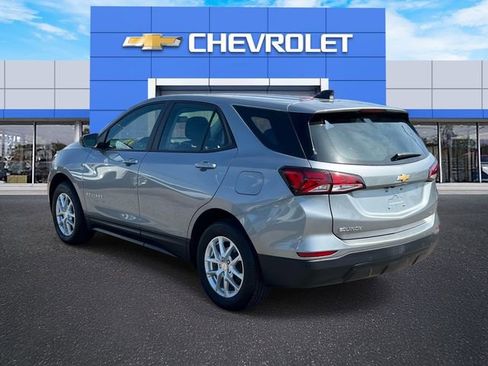 Certified 2023 Chevrolet Equinox LS w/ Driver Confidence II Package AWD/4WD image 7