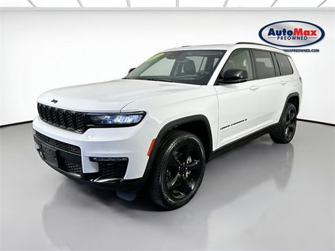 Used 2023 Jeep Grand Cherokee L Limited w/ Black Appearance Package image 5