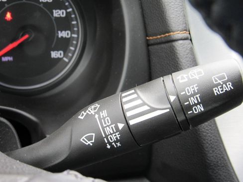 Used 2021 GMC Terrain SLE w/ Driver Convenience Package image 24