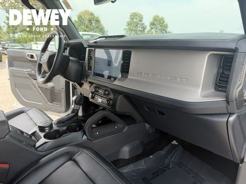Used 2026 Ford Bronco Outer Banks AWD/4WD image 35