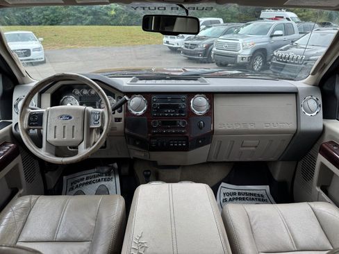 Used 2008 Ford F250 Lariat image 19