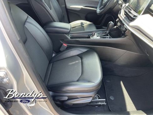 Used 2025 Jeep Compass Latitude AWD/4WD image 18