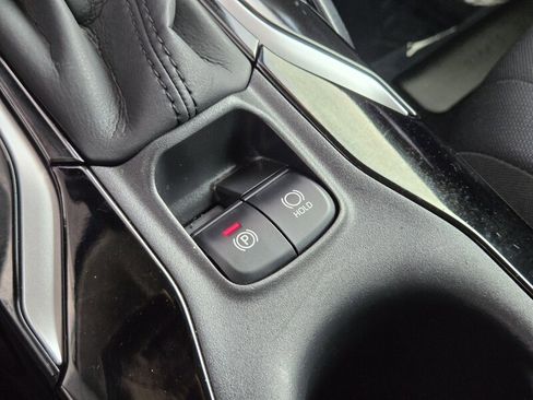 Used 2021 Toyota Corolla LE w/ Carpet Mat Package (TMS) FWD image 32