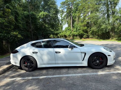 Used 2013 Porsche Panamera 4 AWD/4WD image 4