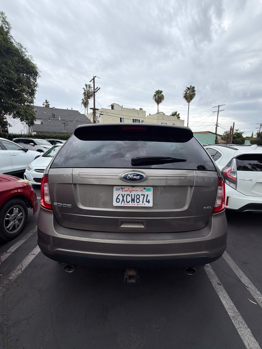 Used 2013 Ford Edge SEL FWD image 4