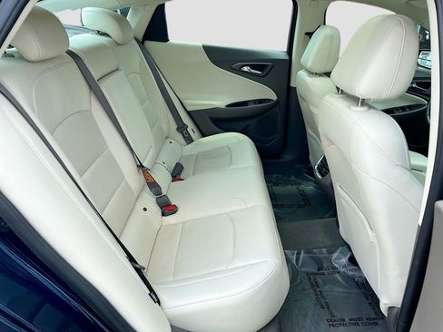 Used 2021 Chevrolet Malibu Premier FWD image 29