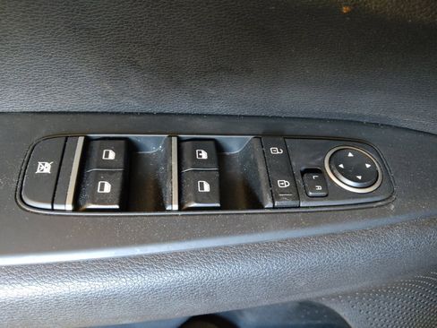 Used 2024 Kia Forte LXS w/ LXS Technology Package image 27