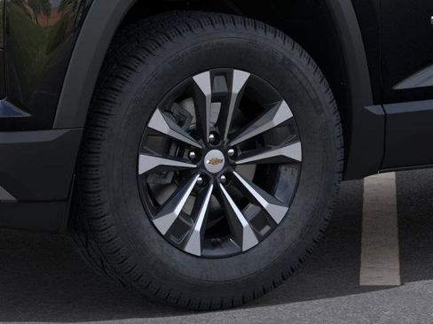 New 2026 Chevrolet Equinox LT w/ Convenience Package II FWD image 28