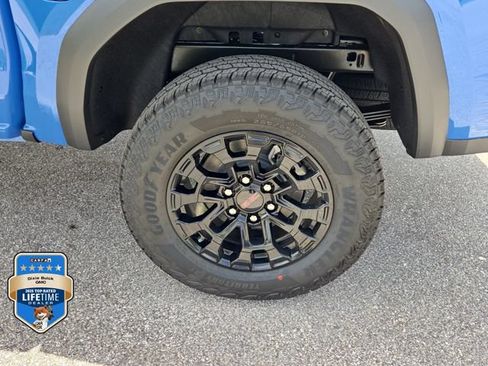New 2026 GMC Canyon Elevation AWD/4WD image 7