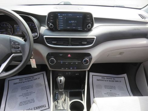 Used 2019 Hyundai Tucson SE AWD/4WD image 16