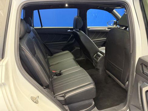 Used 2022 Volkswagen Tiguan SE R-Line AWD/4WD image 24