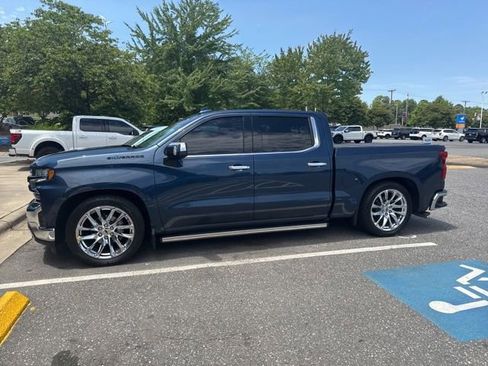 Used 2021 Chevrolet Silverado 1500 LTZ w/ LTZ Premium Package AWD/4WD image 10