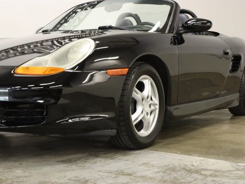 Used 2004 Porsche Boxster RWD image 10