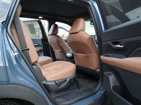 Certified 2026 Toyota Grand Highlander AWD Hybrid image 34