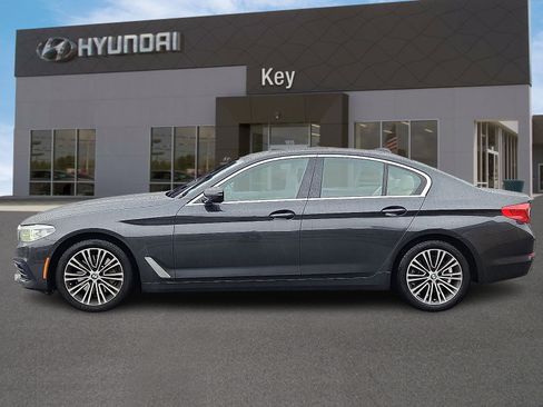 Used 2019 BMW 530i xDrive w/ Convenience Package image 6
