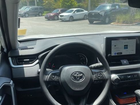 Used 2025 Toyota RAV4 XLE w/ Convenience Package FWD image 14