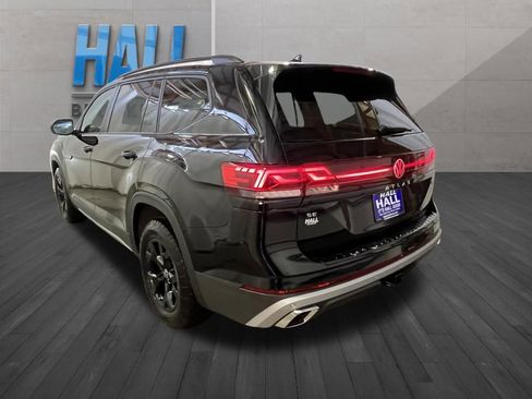 New 2026 Volkswagen Atlas Peak Edition AWD/4WD image 3