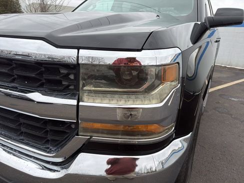 Used 2017 Chevrolet Silverado 1500 LT w/ LT Plus Package image 9