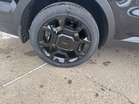 New 2026 Kia Sorento SX image 9