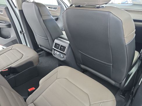 New 2026 Volkswagen Atlas SEL image 11