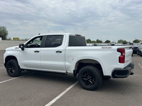 Used 2021 Chevrolet Silverado 1500 Custom Trail Boss AWD/4WD image 3