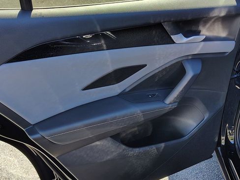 New 2026 Volkswagen Tiguan SE R-Line image 8