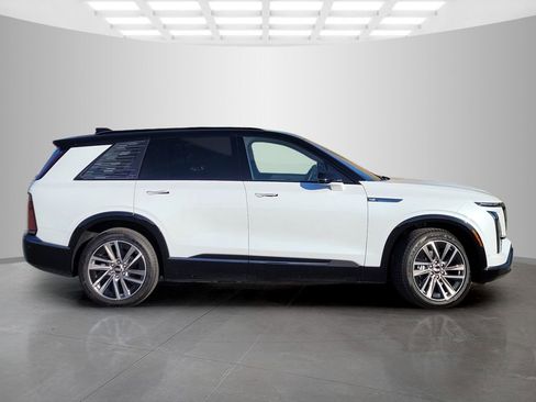 New 2026 Cadillac Vistiq Sport image 3