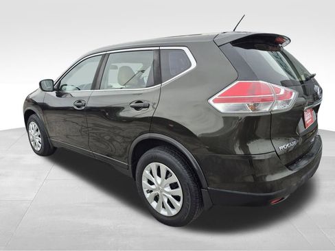 Used 2016 Nissan Rogue S image 4
