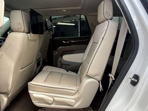 Used 2022 GMC Yukon Denali w/ Denali Ultimate Package AWD/4WD image 14