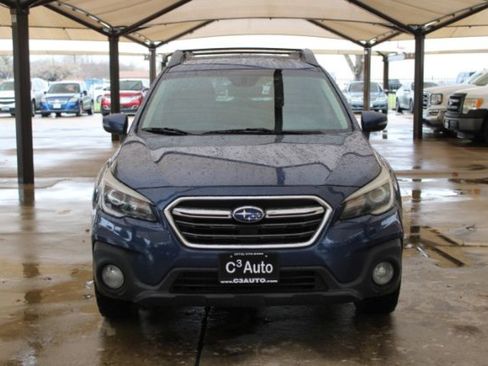 Used 2019 Subaru Outback 2.5i Limited image 2