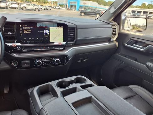 Used 2025 GMC Sierra 1500 SLT RWD image 25