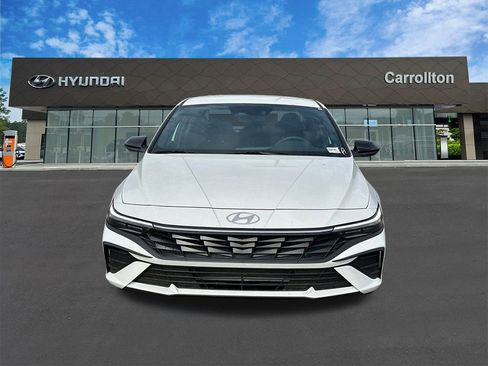 New 2025 Hyundai Elantra Sport image 2
