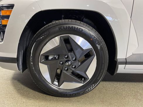 Certified 2024 Hyundai Kona SEL FWD image 11