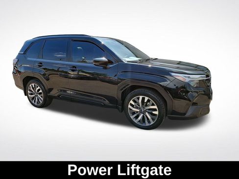 Used 2025 Subaru Forester Touring w/ Popular Package - Touring AWD/4WD image 7
