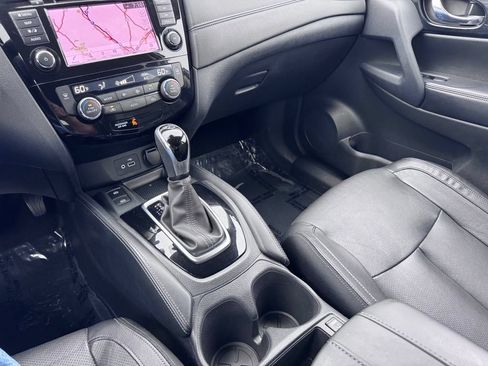 Used 2019 Nissan Rogue SL AWD/4WD image 32